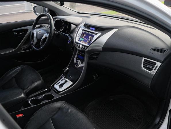 Hyundai Avante V с пробегом 2012 года, цена 800 000 рублей, 194794 км, седан, Автокод Объявления