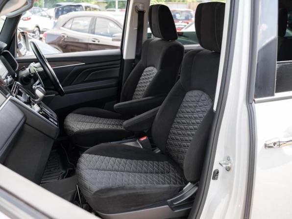 Mitsubishi Delica D:5 I Рестайлинг с пробегом 2019 года, цена 3 850 000 рублей, 77672 км, минивэн, Автокод Объявления