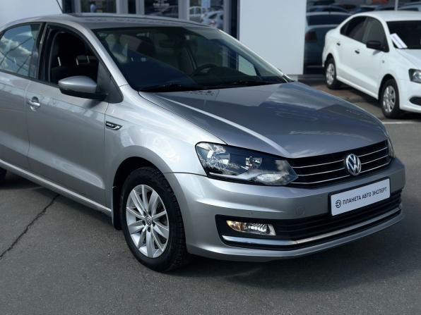 Volkswagen Polo V Рестайлинг с пробегом 2017 года, цена 1 225 000 рублей, 80481 км, седан, Автокод Объявления