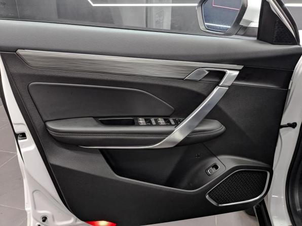 Geely Atlas Pro с пробегом 2022 года, цена 2 030 000 рублей, 51858 км, внедорожник, Автокод Объявления