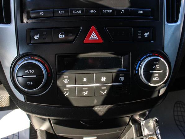 Kia Ceed I с пробегом 2010 года, цена 693 200 рублей, 291804 км, универсал, Автокод Объявления