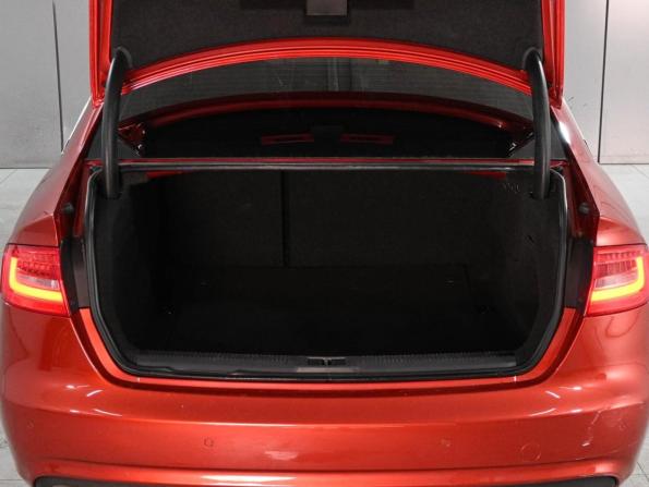 Audi A4 IV (B8) Рестайлинг с пробегом 2013 года, цена 1 525 000 рублей, 208511 км, седан, Автокод Объявления