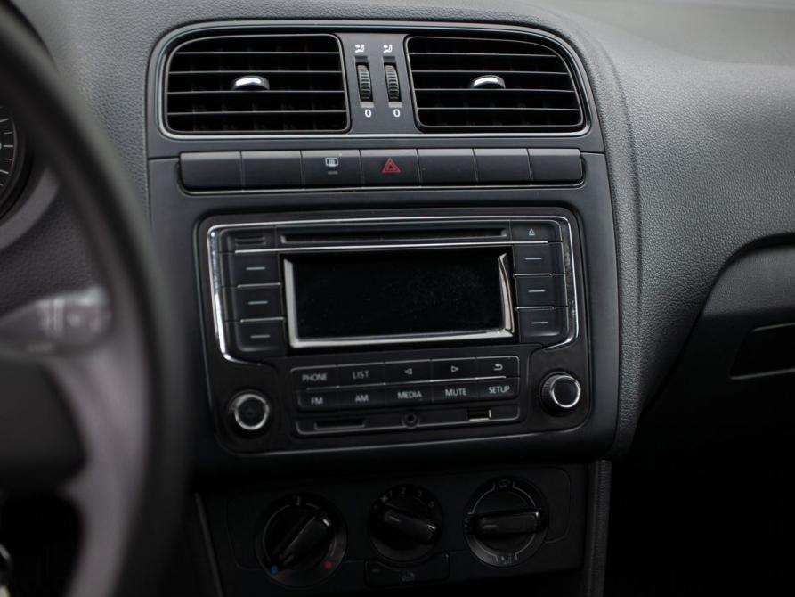 Volkswagen Polo V Курган  - изображение 19