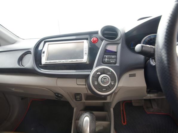 Honda Insight II с пробегом 2009 года, цена 720 000 рублей, 98744 км, хэтчбек, Автокод Объявления