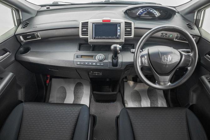 Honda Freed I Рестайлинг с пробегом 2012 года, цена 999 000 рублей, 162000 км, компактвэн, Автокод Объявления