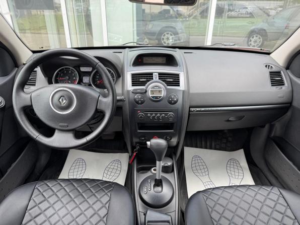 Renault Megane II Рестайлинг с пробегом 2008 года, цена 450 000 рублей, 222767 км, седан, Автокод Объявления