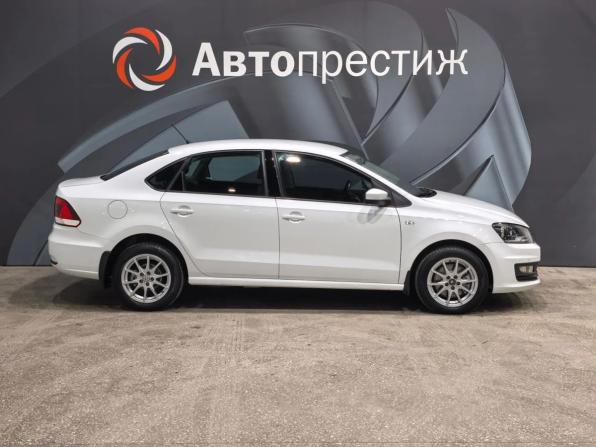 Volkswagen Polo V Рестайлинг с пробегом 2016 года, цена 1 245 000 рублей, 59062 км, седан, Автокод Объявления