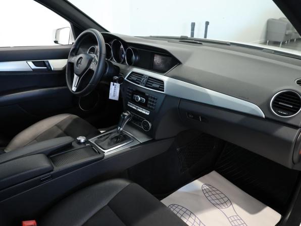 Mercedes-Benz C-Класс III (W204) Рестайлинг с пробегом 2013 года, цена 1 575 000 рублей, 142038 км, седан, Автокод Объявления
