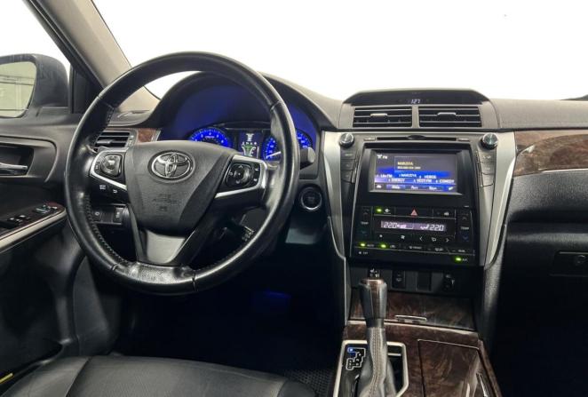 Toyota Camry VII (XV50) Рестайлинг с пробегом 2015 года, цена 1 770 000 рублей, 221000 км, седан, Автокод Объявления
