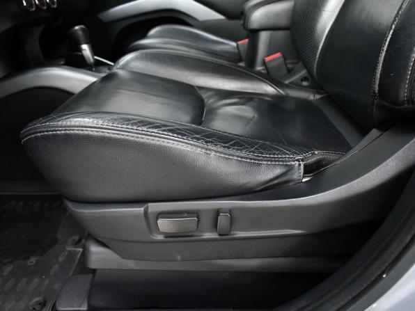 Mitsubishi Outlander II Рестайлинг с пробегом 2010 года, цена 1 255 000 рублей, 276009 км, внедорожник, Автокод Объявления