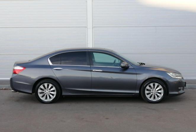 Honda Accord IX с пробегом 2013 года, цена 1 550 000 рублей, 235922 км, седан, Автокод Объявления
