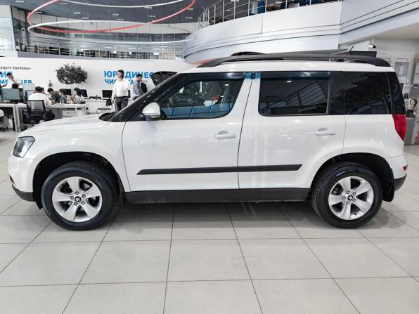Skoda Yeti I Рестайлинг с пробегом 2017 года, цена 1 380 000 рублей, 107183 км, внедорожник, Автокод Объявления