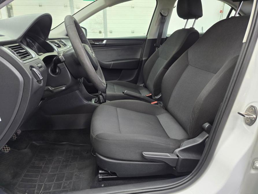 Skoda Rapid I Рестайлинг Таганрог  - изображение 10