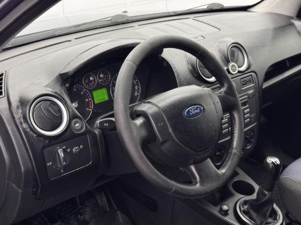Ford Fusion I Рестайлинг с пробегом 2008 года, цена 283 000 рублей, 279601 км, хэтчбек, Автокод Объявления