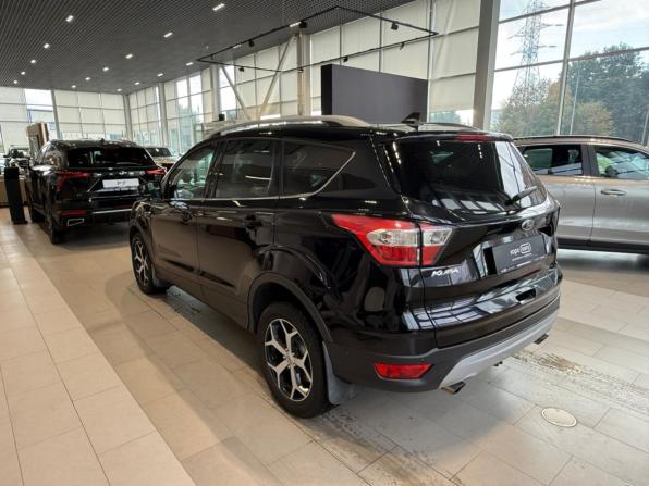 Ford Kuga II Рестайлинг с пробегом 2017 года, цена 1 560 000 рублей, 190440 км, внедорожник, Автокод Объявления