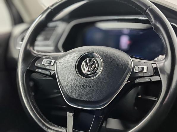 Volkswagen Tiguan II с пробегом 2017 года, цена 2 229 000 рублей, 123455 км, внедорожник, Автокод Объявления