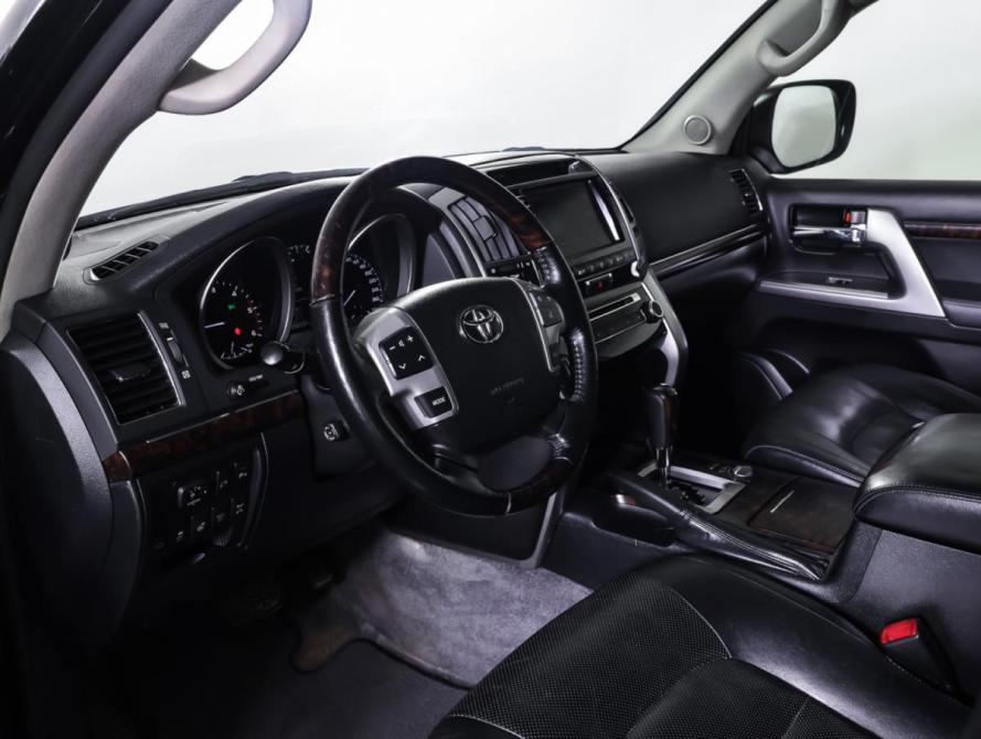 Toyota Land Cruiser 200 Series Рестайлинг 1 Москва  - изображение 16