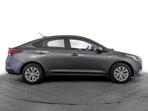 Hyundai Solaris II Рестайлинг с пробегом 2021 года, цена 1 469 000 рублей, 56352 км, седан, Автокод Объявления