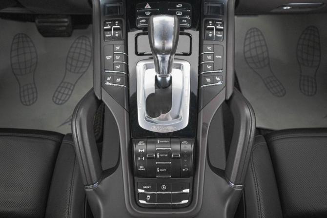 Porsche Cayenne II Рестайлинг (958) с пробегом 2014 года, цена 3 349 000 рублей, 127000 км, внедорожник, Автокод Объявления