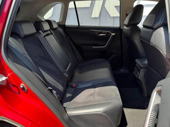 Toyota RAV4 V (XA50) с пробегом 2021 года, цена 3 099 000 рублей, 80586 км, внедорожник, Автокод Объявления