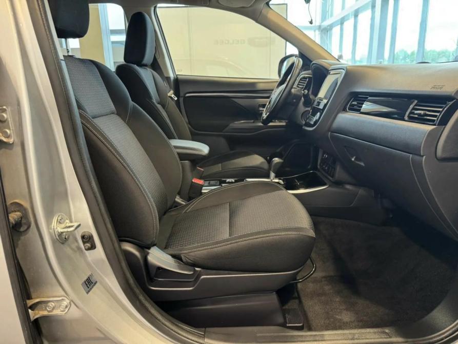 Mitsubishi Outlander III Рестайлинг 3 Подольск  - изображение 10