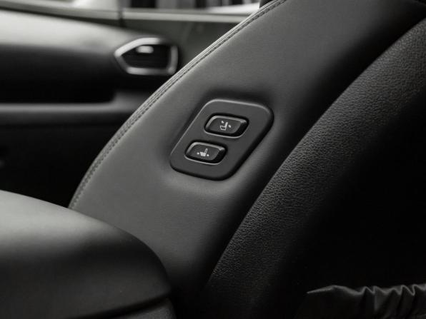 Hyundai Santa Fe IV Рестайлинг с пробегом 2022 года, цена 4 500 000 рублей, 42280 км, внедорожник, Автокод Объявления