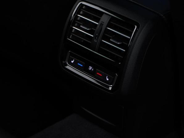Volkswagen Passat B8 с пробегом 2017 года, цена 2 557 077 рублей, 72638 км, седан, Автокод Объявления