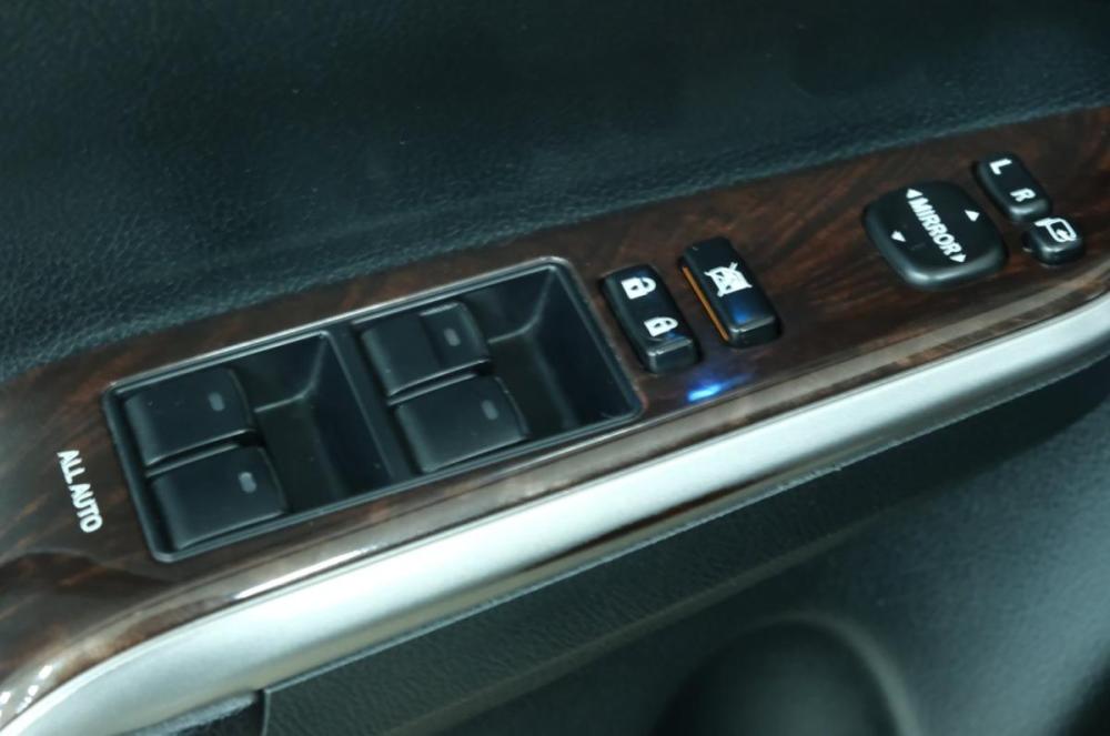Toyota Camry VII (XV50) Рестайлинг 2 Омск  - изображение 9