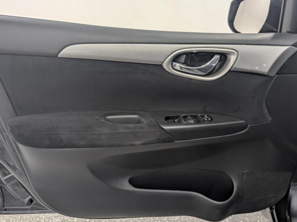 Nissan Tiida II с пробегом 2015 года, цена 1 300 000 рублей, 70213 км, хэтчбек, Автокод Объявления