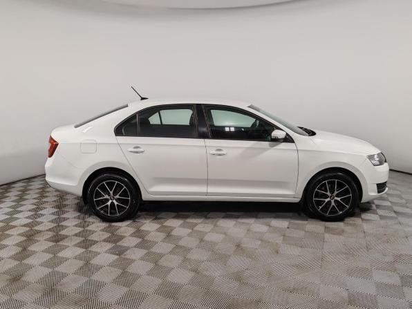 Skoda Rapid I Рестайлинг с пробегом 2018 года, цена 619 000 рублей, 324788 км, лифтбек, Автокод Объявления