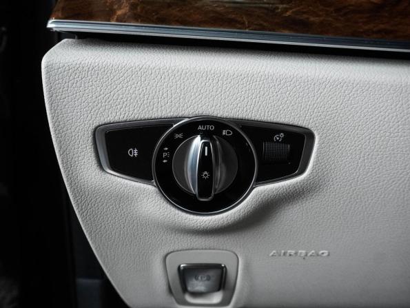 Mercedes-Benz E-Класс V (W213 S213 C238) с пробегом 2016 года, цена 2 399 000 рублей, 210613 км, седан, Автокод Объявления