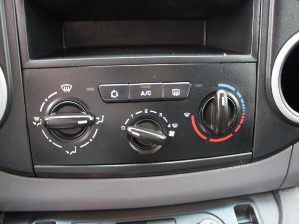 Citroen Berlingo II Рестайлинг с пробегом 2014 года, цена 569 000 рублей, 681270 км, компактвэн, Автокод Объявления