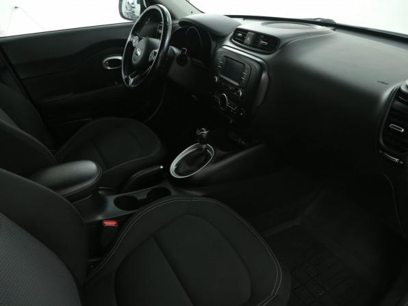 Kia Soul II Рестайлинг с пробегом 2018 года, цена 1 394 000 рублей, 131236 км, хэтчбек, Автокод Объявления