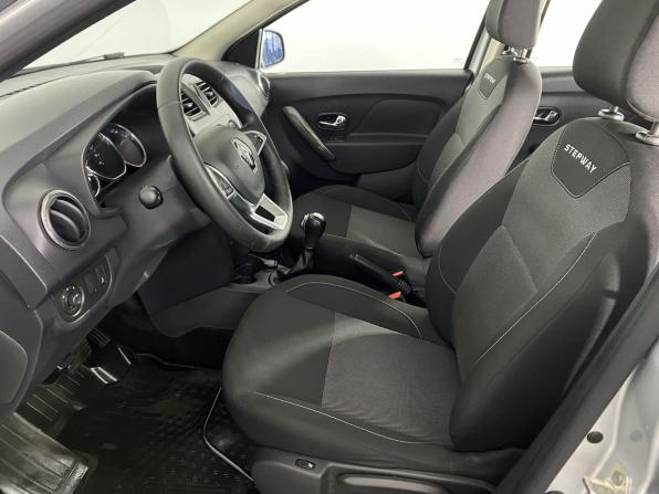 Renault Sandero II Рестайлинг с пробегом 2020 года, цена 1 390 000 рублей, 59019 км, хэтчбек, Автокод Объявления