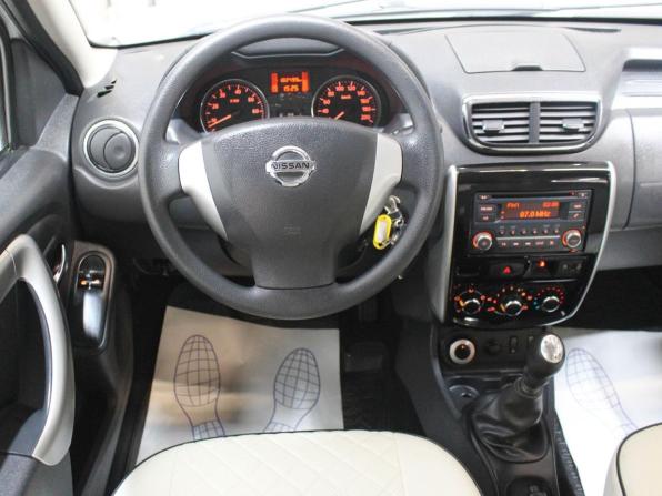 Nissan Terrano III (D10) с пробегом 2015 года, цена 995 000 рублей, 102498 км, внедорожник, Автокод Объявления