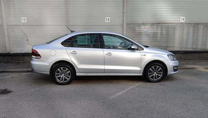 Volkswagen Polo V Рестайлинг с пробегом 2019 года, цена 999 000 рублей, 162895 км, седан, Автокод Объявления
