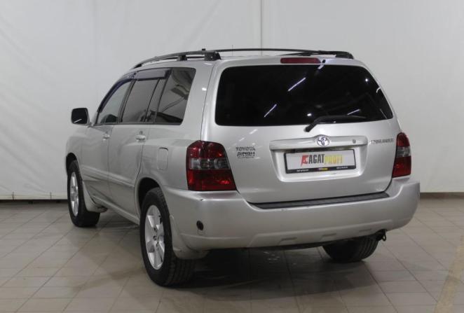 Toyota Highlander I (XU20) Рестайлинг с пробегом 2005 года, цена 1 050 000 рублей, 168606 км, внедорожник, Автокод Объявления