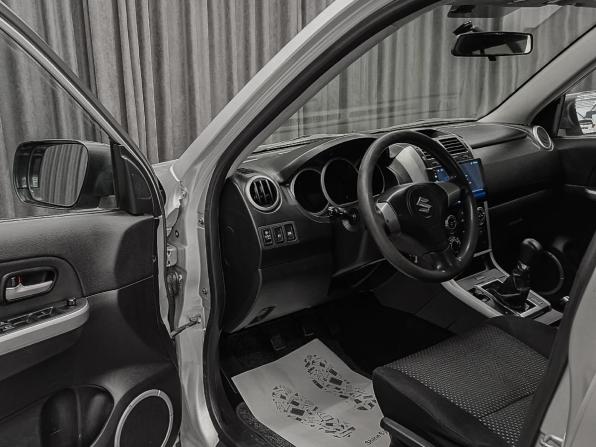 Suzuki Grand Vitara II с пробегом 2005 года, цена 749 000 рублей, 300000 км, внедорожник, Автокод Объявления