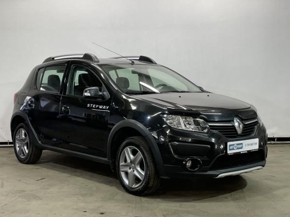 Renault Sandero II с пробегом 2015 года, цена 871 000 рублей, 147044 км, хэтчбек, Автокод Объявления