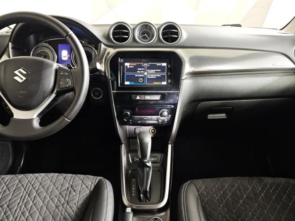 Suzuki Vitara II Рестайлинг с пробегом 2019 года, цена 2 169 000 рублей, 45082 км, внедорожник, Автокод Объявления
