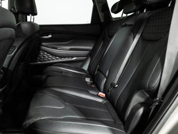 Hyundai Santa Fe IV с пробегом 2019 года, цена 2 729 700 рублей, 110586 км, внедорожник, Автокод Объявления