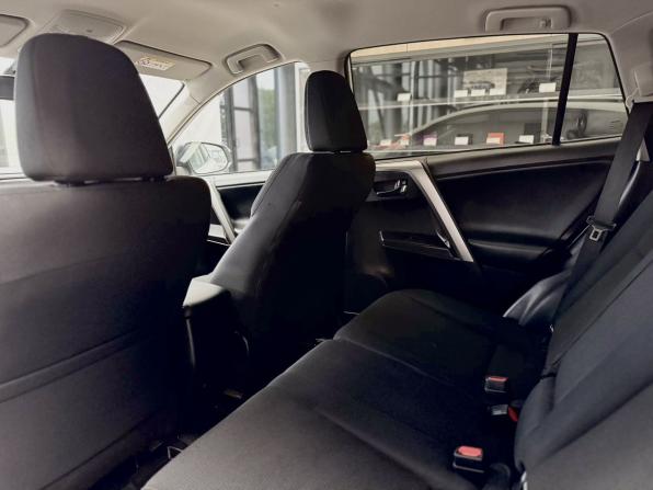Toyota RAV4 IV (XA40) Рестайлинг с пробегом 2017 года, цена 2 125 000 рублей, 140863 км, внедорожник, Автокод Объявления