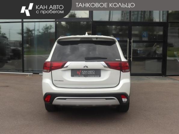 Mitsubishi Outlander III Рестайлинг 3 с пробегом 2022 года, цена 2 699 000 рублей, 71272 км, внедорожник, Автокод Объявления