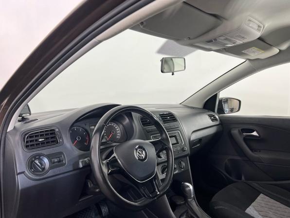 Volkswagen Polo V Рестайлинг с пробегом 2018 года, цена 1 199 000 рублей, 95000 км, седан, Автокод Объявления