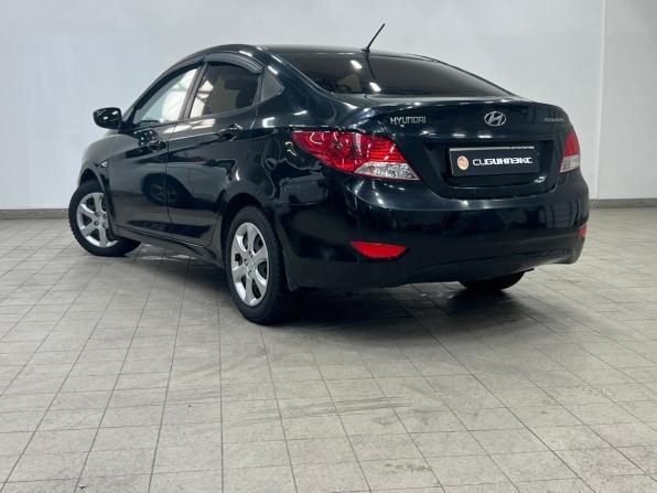 Hyundai Solaris I с пробегом 2013 года, цена 715 000 рублей, 180000 км, седан, Автокод Объявления