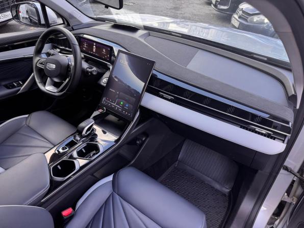 Geely Atlas II с пробегом 2024 года, цена 2 599 000 рублей, 69350 км, внедорожник, Автокод Объявления