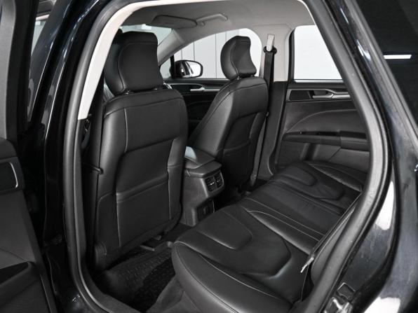 Ford Mondeo V с пробегом 2018 года, цена 1 479 000 рублей, 135698 км, универсал, Автокод Объявления
