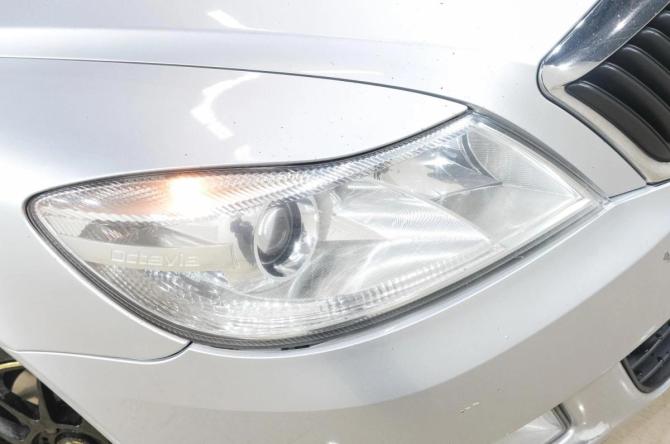 Skoda Octavia II (A5) Рестайлинг с пробегом 2013 года, цена 949 000 рублей, 255000 км, лифтбек, Автокод Объявления