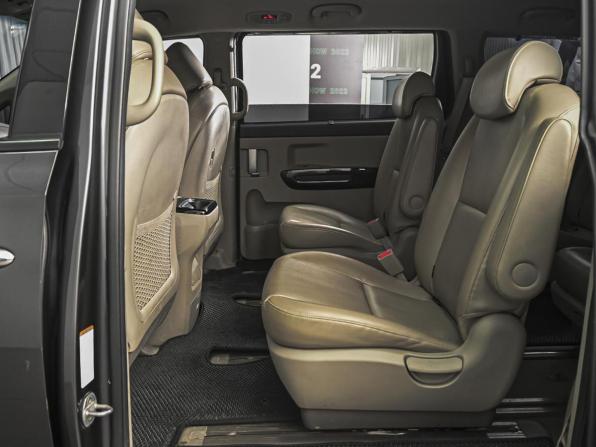Kia Carnival III с пробегом 2017 года, цена 2 640 000 рублей, 174289 км, минивэн, Автокод Объявления