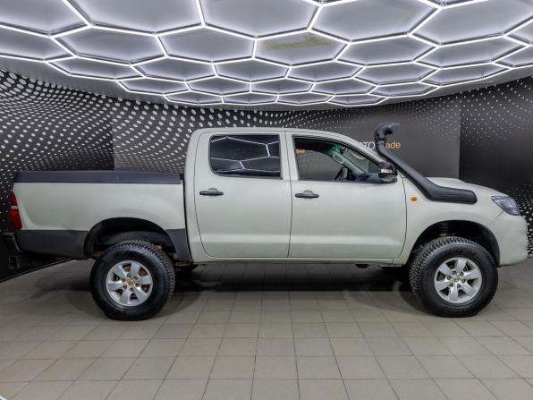 Toyota Hilux VII Рестайлинг с пробегом 2012 года, цена 1 424 000 рублей, 251739 км, offers.body_type.unknown, Автокод Объявления